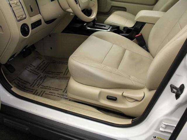 Ford Escape 2012 photo 18